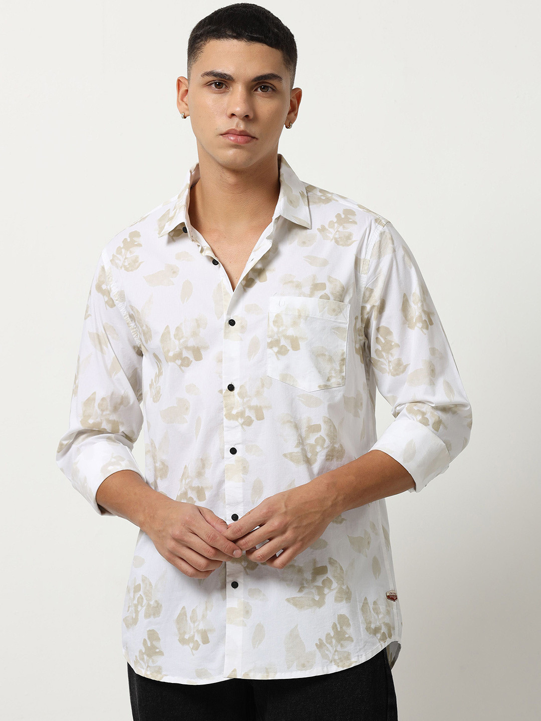 

URBARO Men Smart Slim Fit Floral Opaque Printed Casual Shirt, Khaki