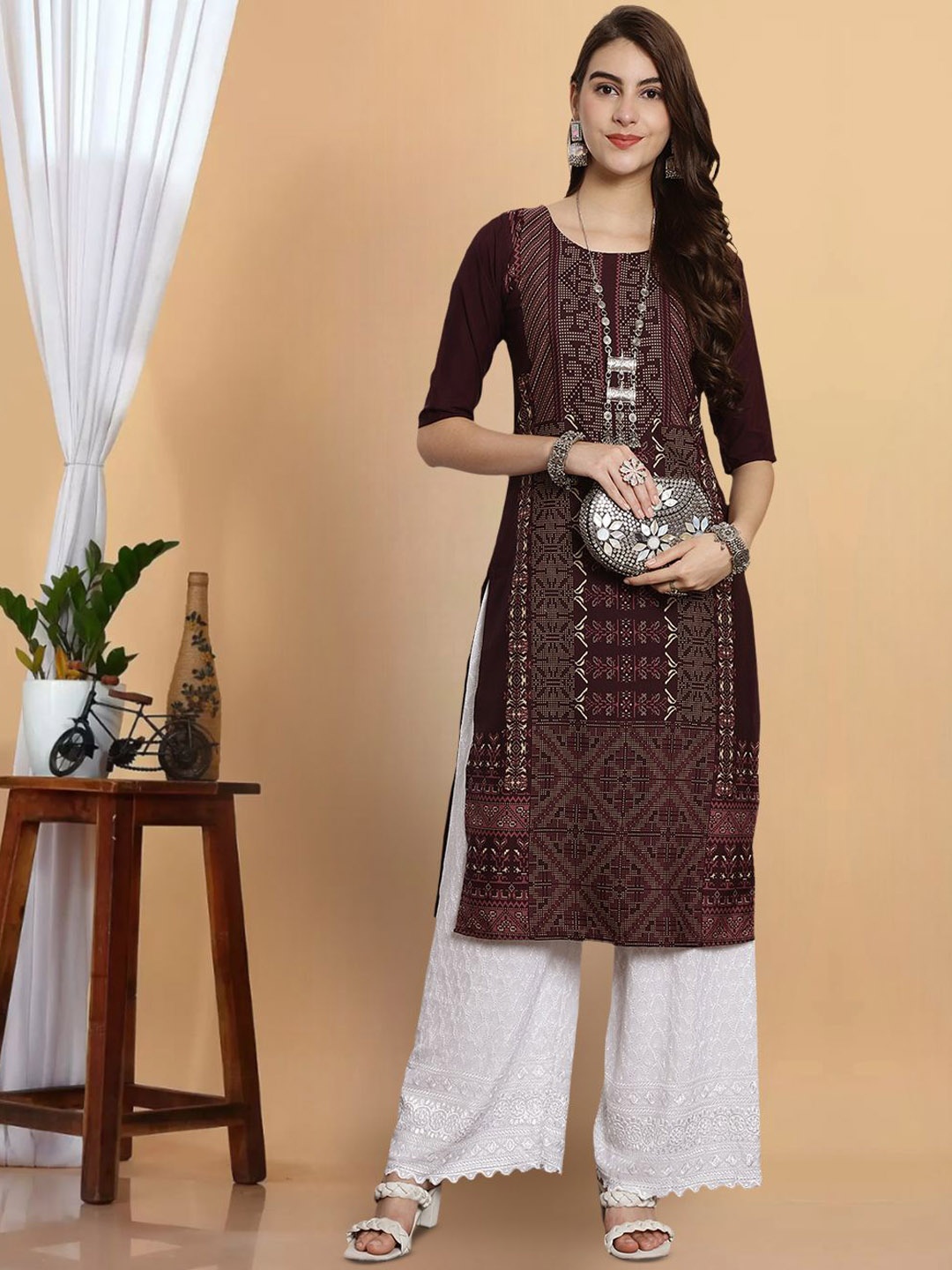 

7Threads Floral Printed Round Neck Straight Kurta, Brown