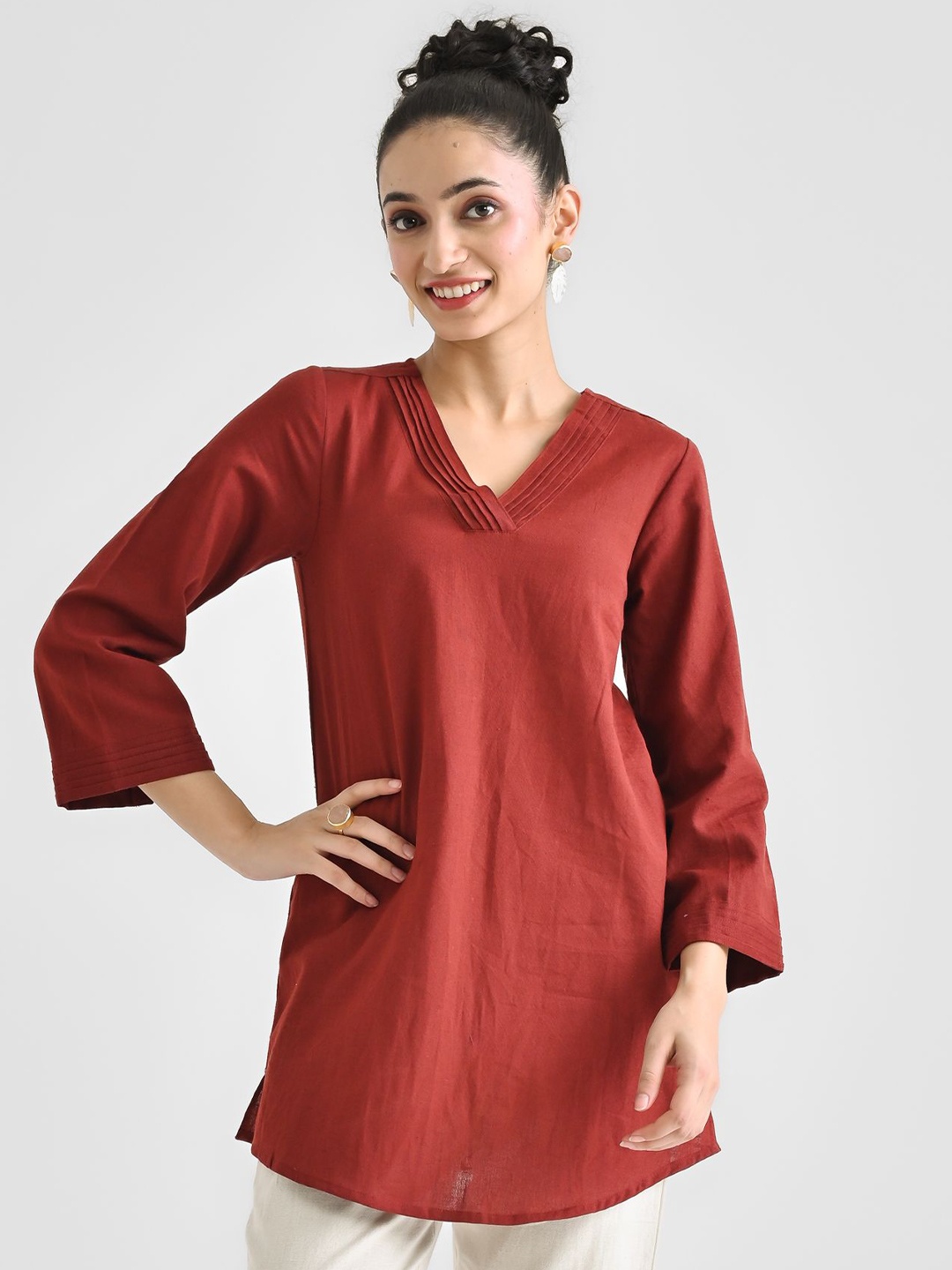 

Rustorange V-Neck Pure Cotton Kurti, Brown