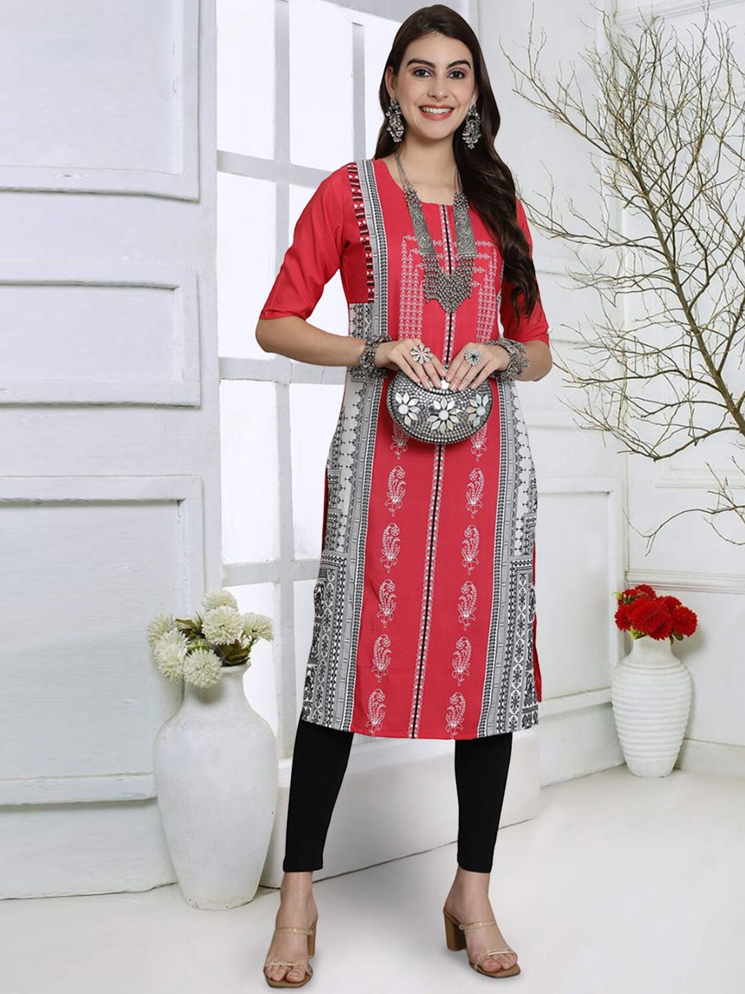 

7Threads Floral Printed Round Neck Straight Kurta, Red