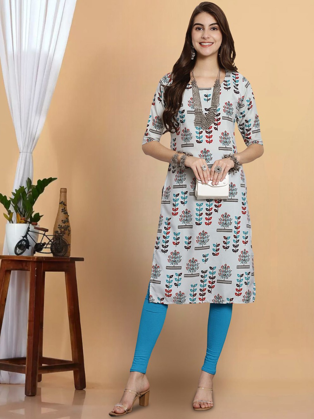 

7Threads Floral Printed Round Neck Crepe Straight Kurta, Grey