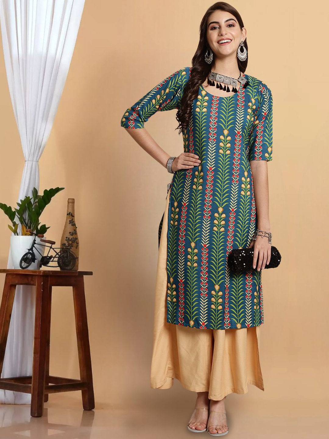 

7Threads Floral Printed Round Neck Straight Kurta, Blue