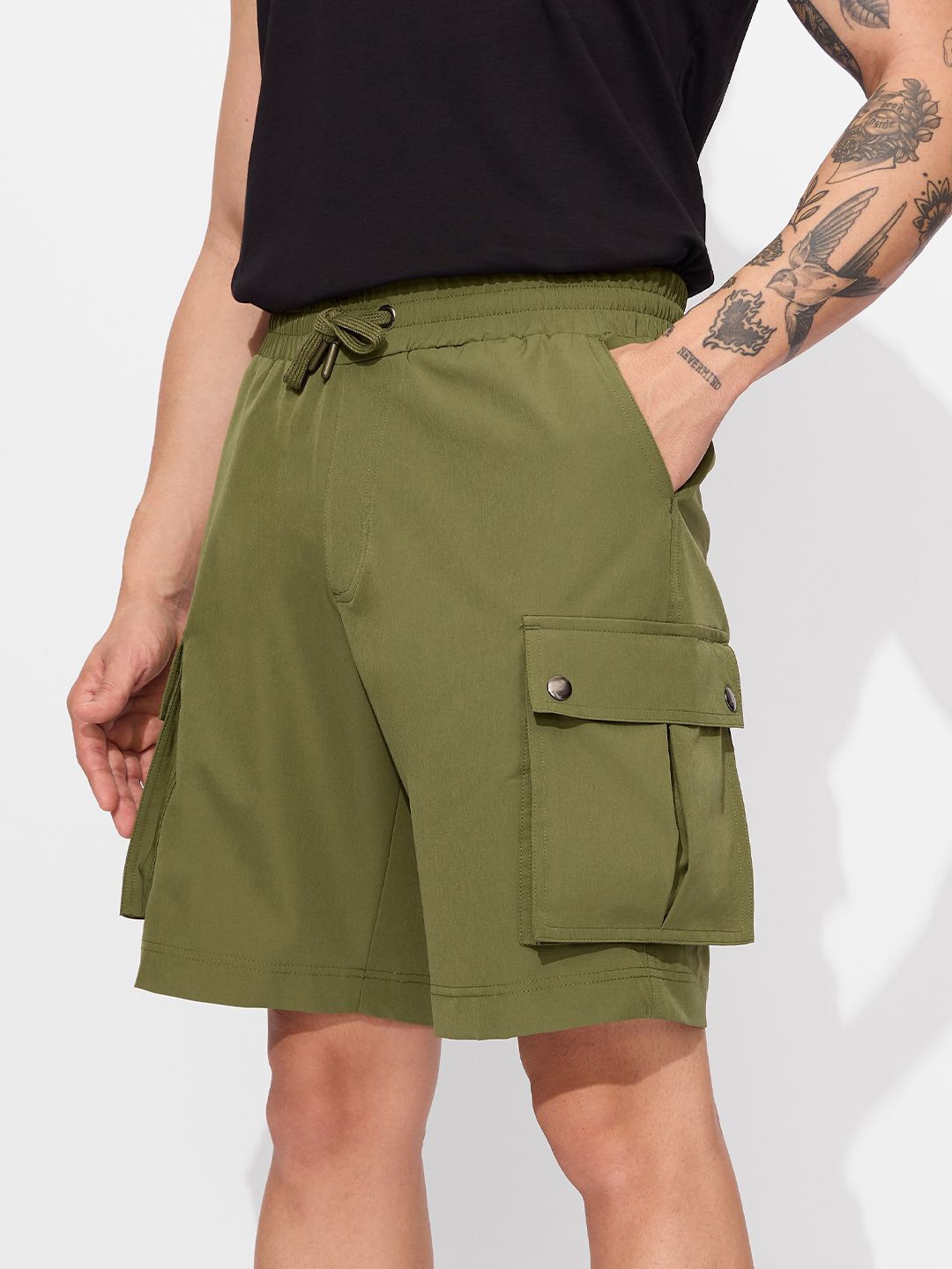 

The Souled Store Men Mid-Rise Cargo Shorts, Olive