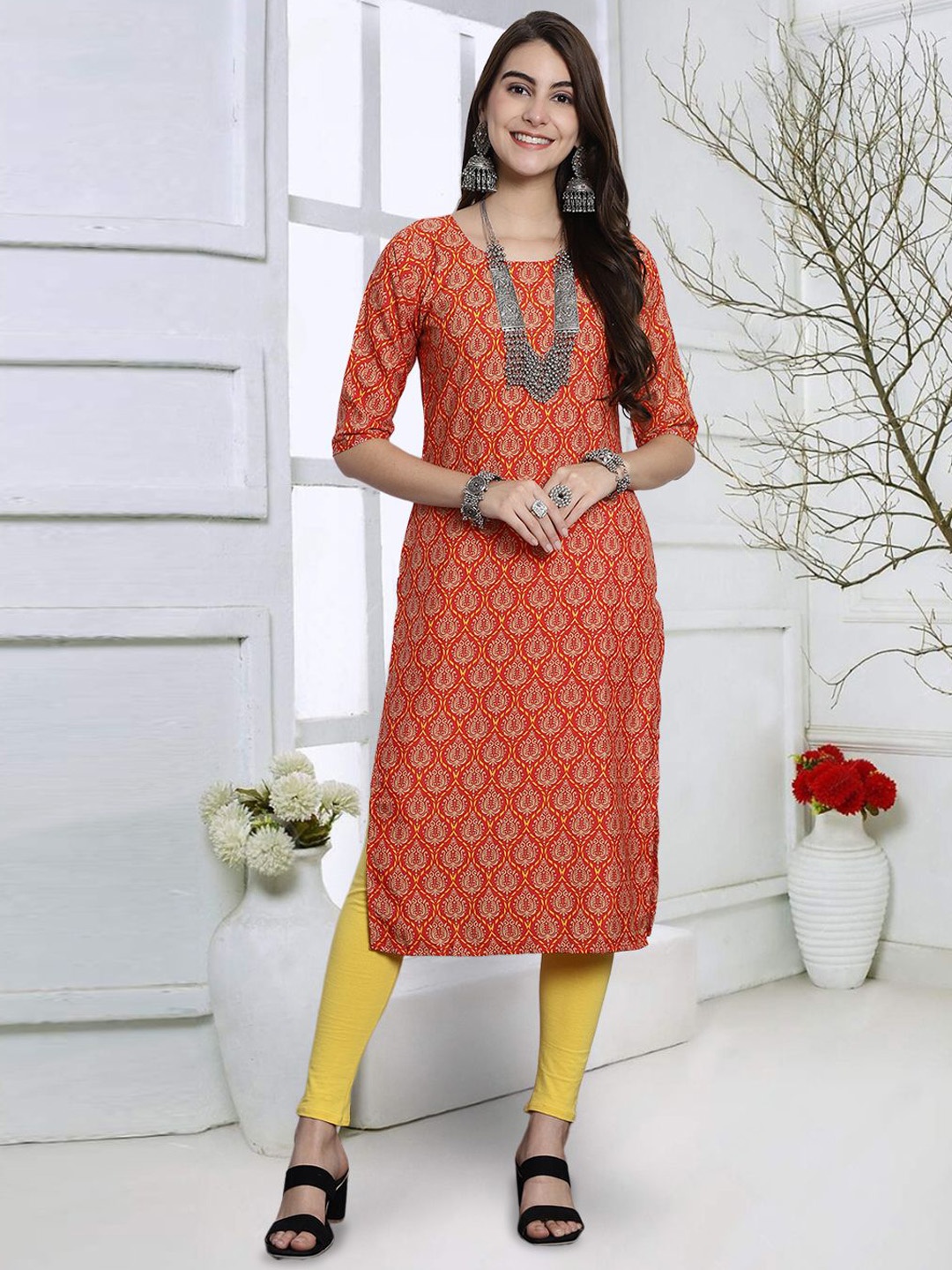 

7Threads Floral Printed Straight Kurta, Maroon