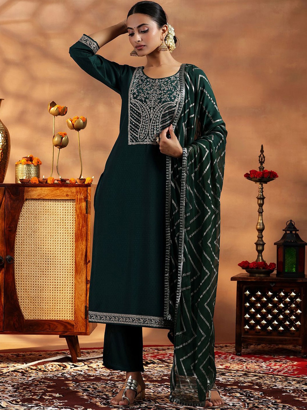 

Libas Paisley Embroidered Zari Work Dobby Weave Straight Kurta With Trousers & Dupatta, Green