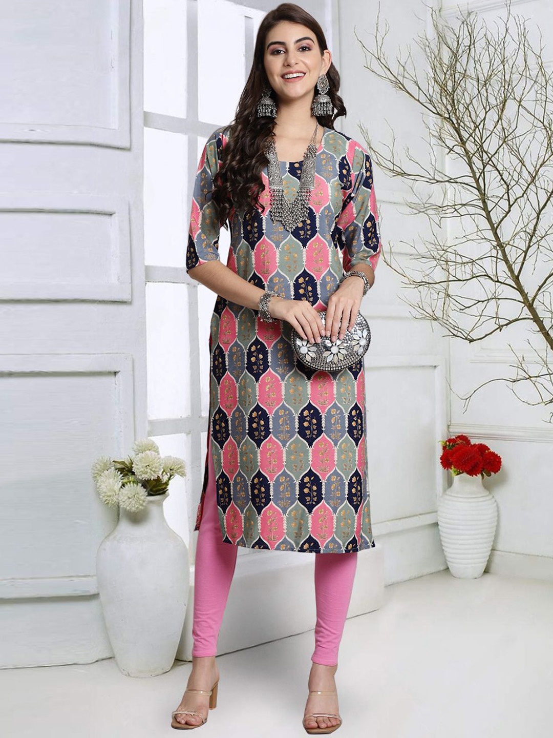 

7Threads Geometric Printed Round Neck Straight Kurta, Grey