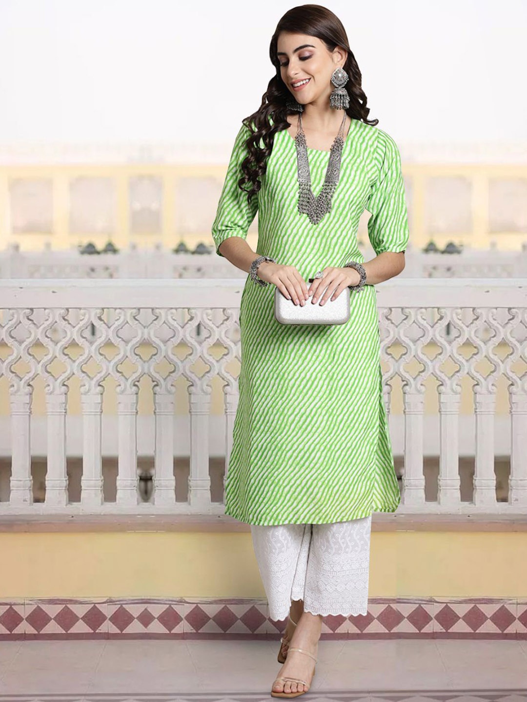 

7Threads Striped Round Neck Straight Kurta, Green