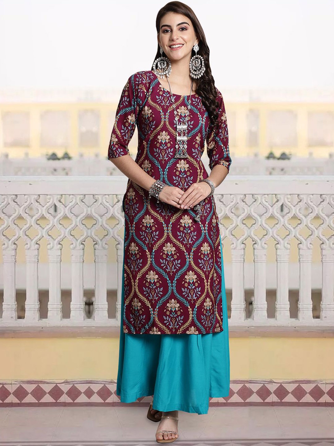 

7Threads Floral Printed Round Neck Straight Kurta, Maroon