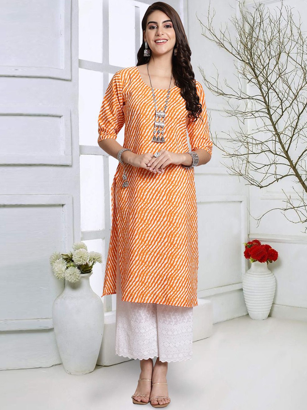 

7Threads Leheriya Printed Round Neck Straight Kurta, Orange