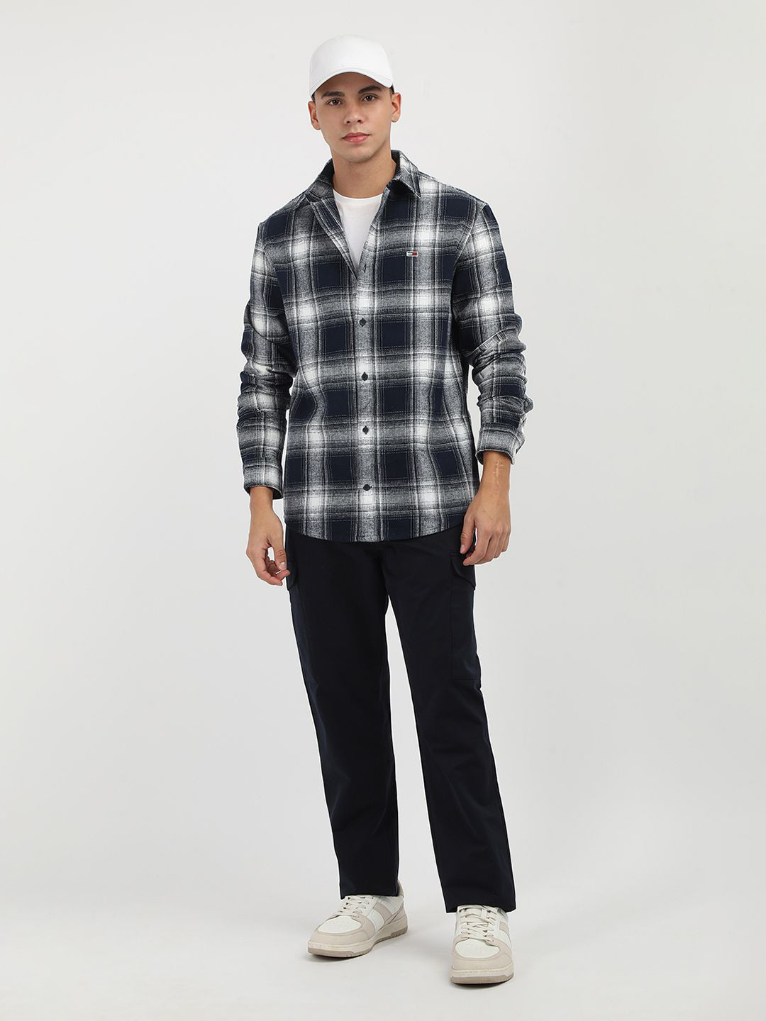 

Tommy Hilfiger Men Tartan Checks Opaque Checked Casual Shirt, Blue