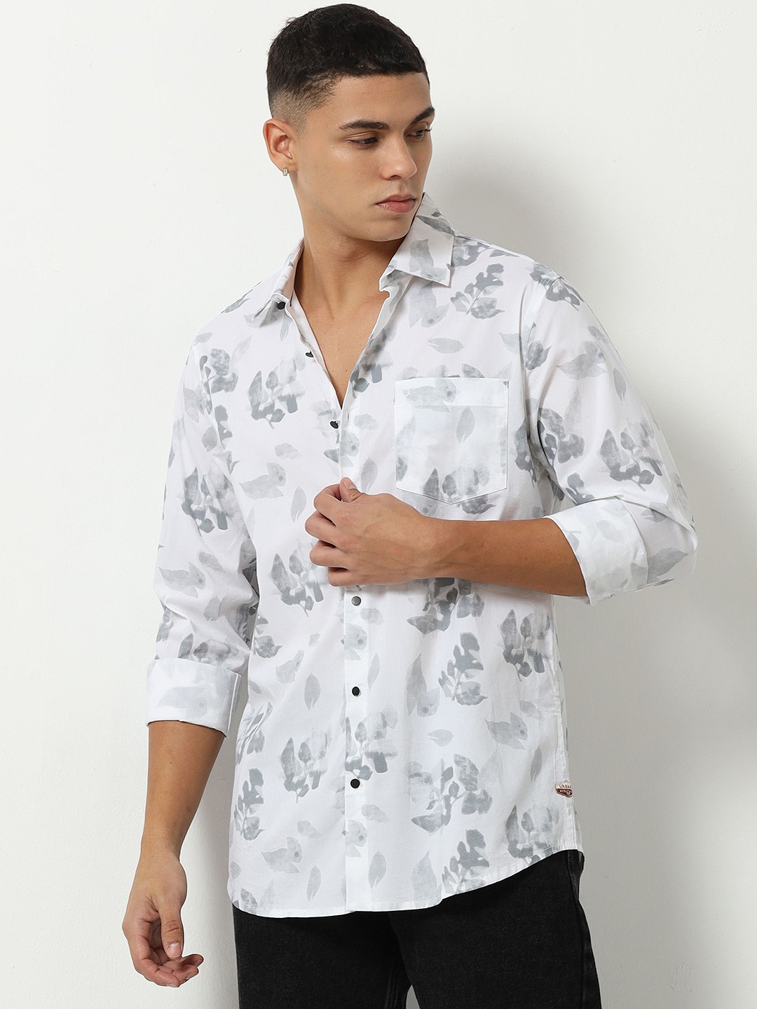 

URBARO Men Smart Slim Fit Floral Opaque Printed Casual Shirt, Grey