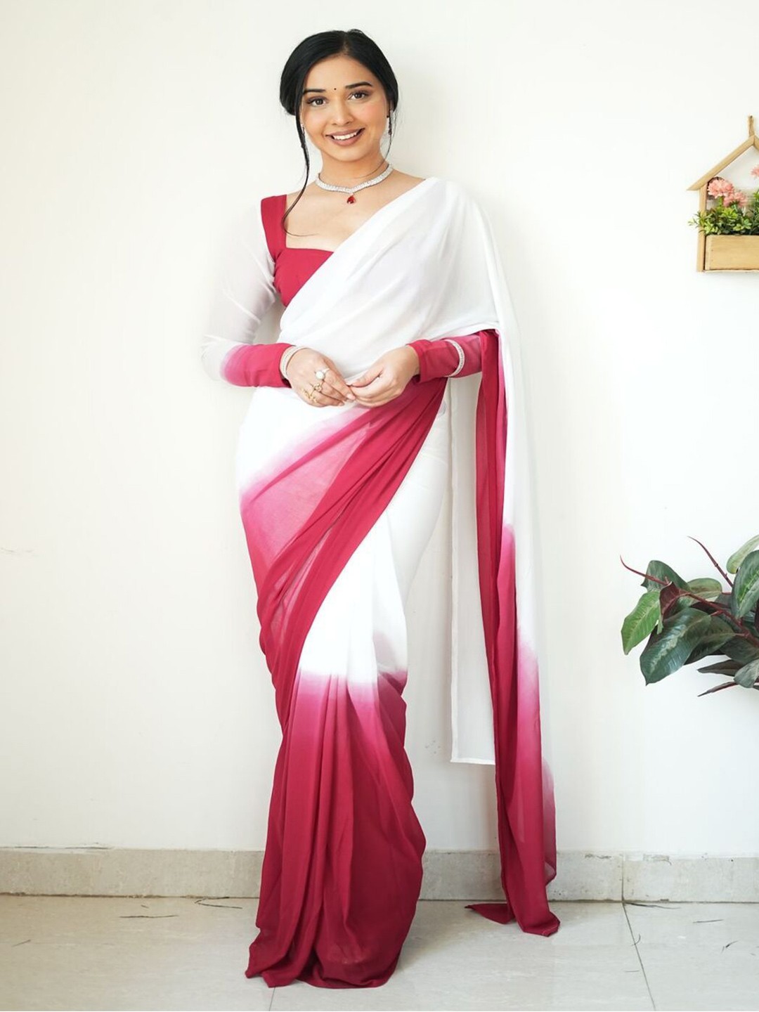 

Sanwariya Silk Ombre Pure Georgette Mysore Silk Saree, White