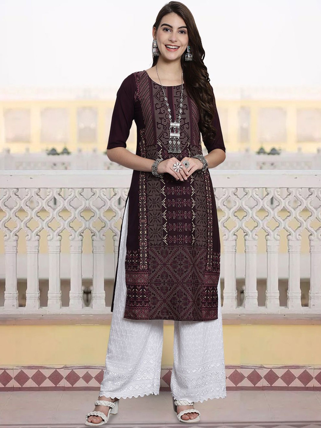 

7Threads Geometric Printed Round Neck Straight Kurta, Burgundy