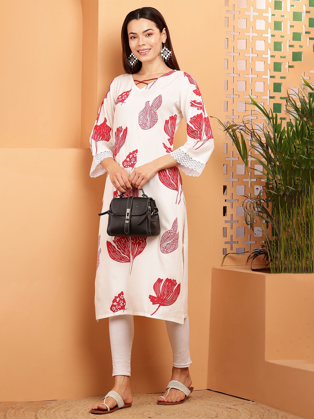 

Bhuja Floral Printed Kurta, White