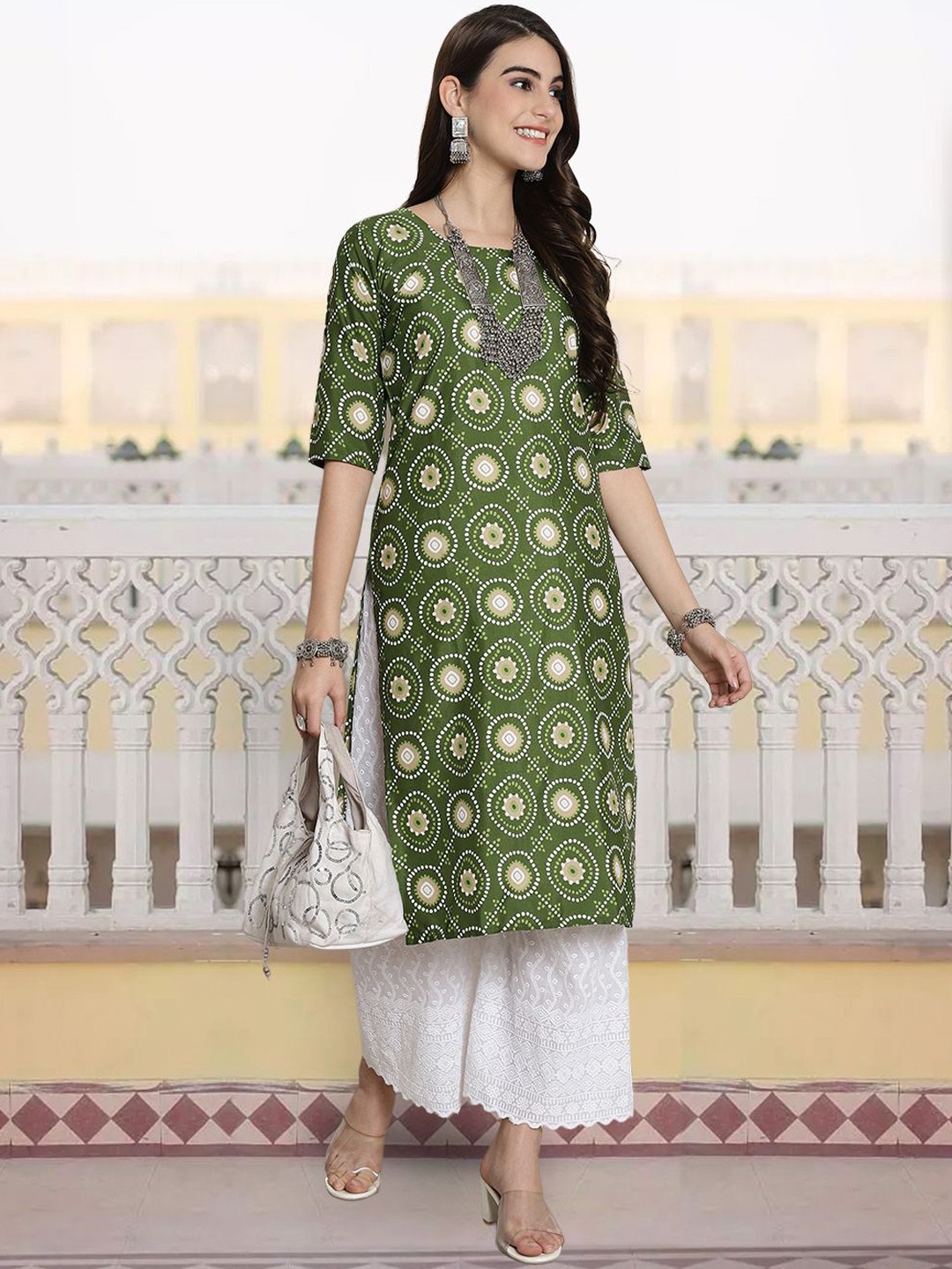 

7Threads Floral Printed Round Neck Straight Kurta, Green