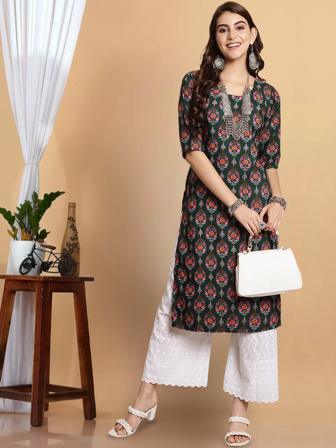 

7Threads Women Floral Printed Flared Sleeves Thread Work Floral Crepe Kurta, Multi