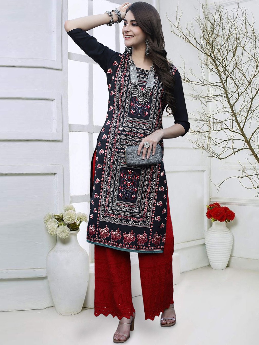 

7Threads Floral Printed Round Neck Straight Kurta, Black