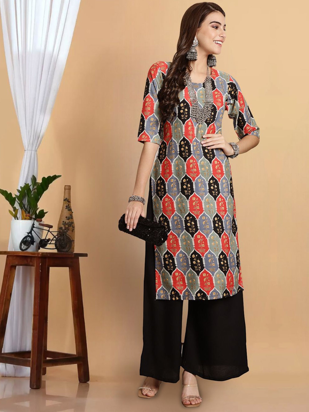 

7Threads Women Floral Printed Keyhole Neck Flared Sleeves Thread Work Floral Crepe Anarkali Kurta, Multi