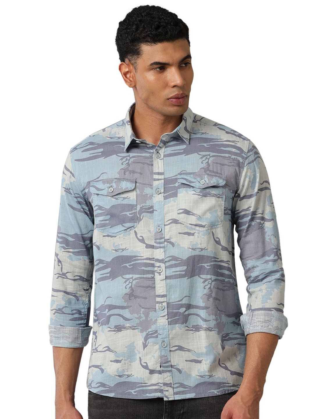 

Voi Jeans Men Slim Fit Opaque Printed Casual Shirt, Blue