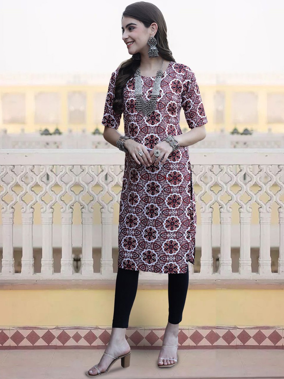 

7Threads Floral Printed Regular Crepe Straight Kurta, Maroon