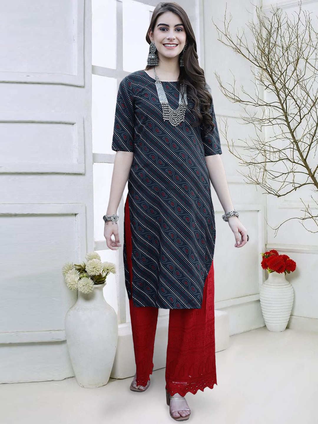 

7Threads Women Striped Cold-Shoulder Sleeves Gotta Patti Floral Crepe Kurta, Multi