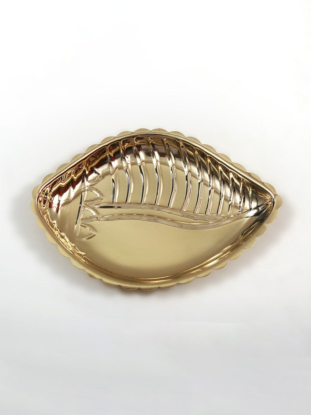 

Exotic India 5" Small Brass Conch Shape Puja Plate, Gold