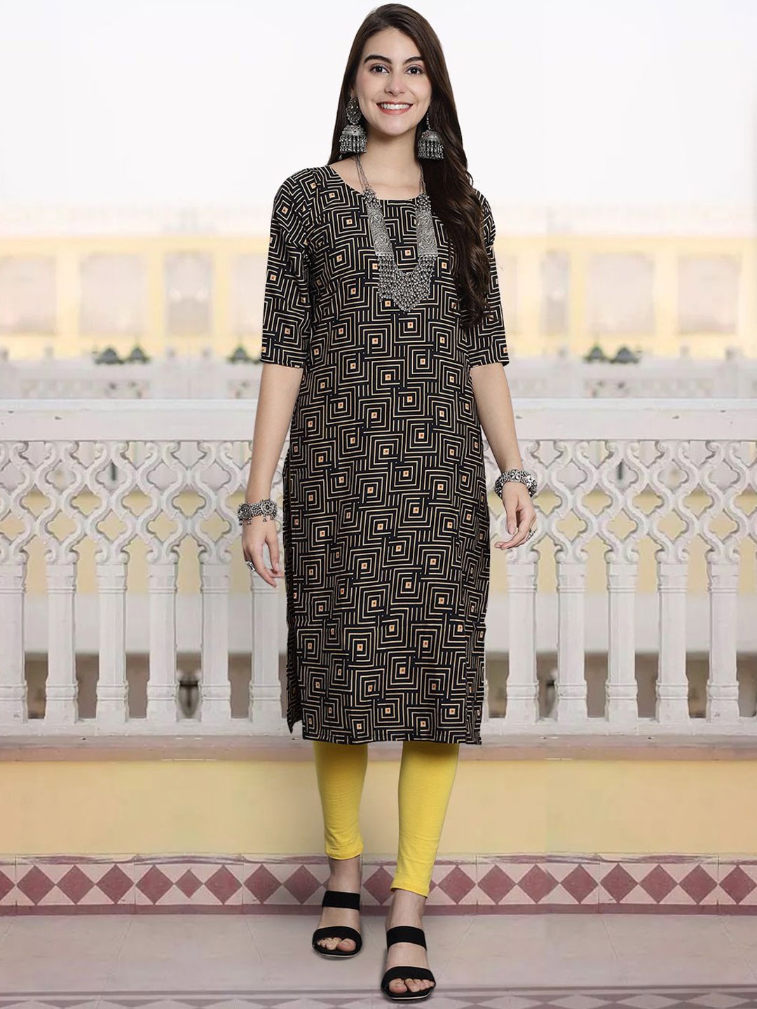 

7Threads Geometric Printed Round Neck Straight Kurta, Black