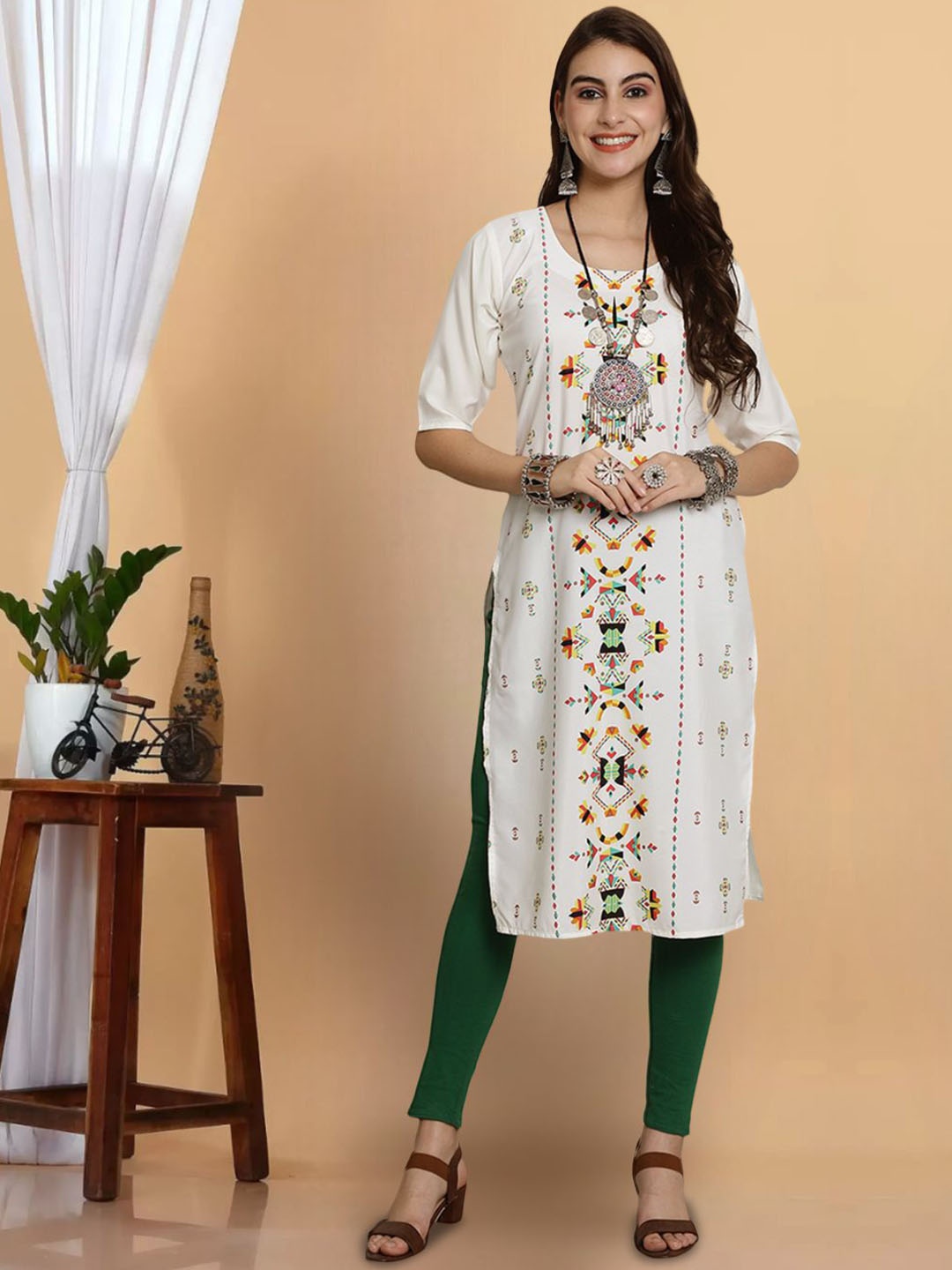 

7Threads Floral Printed Crepe Straight Kurta, White