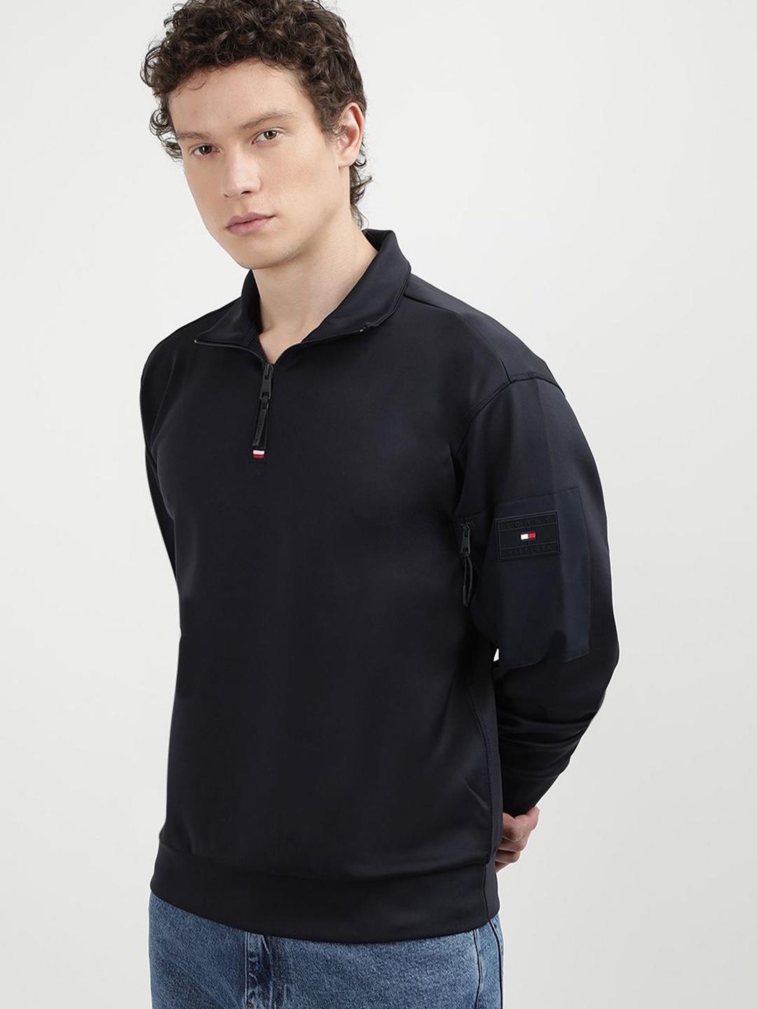 

Tommy Hilfiger Men Solid Shirt Collar Zip Sweatshirt, Navy blue