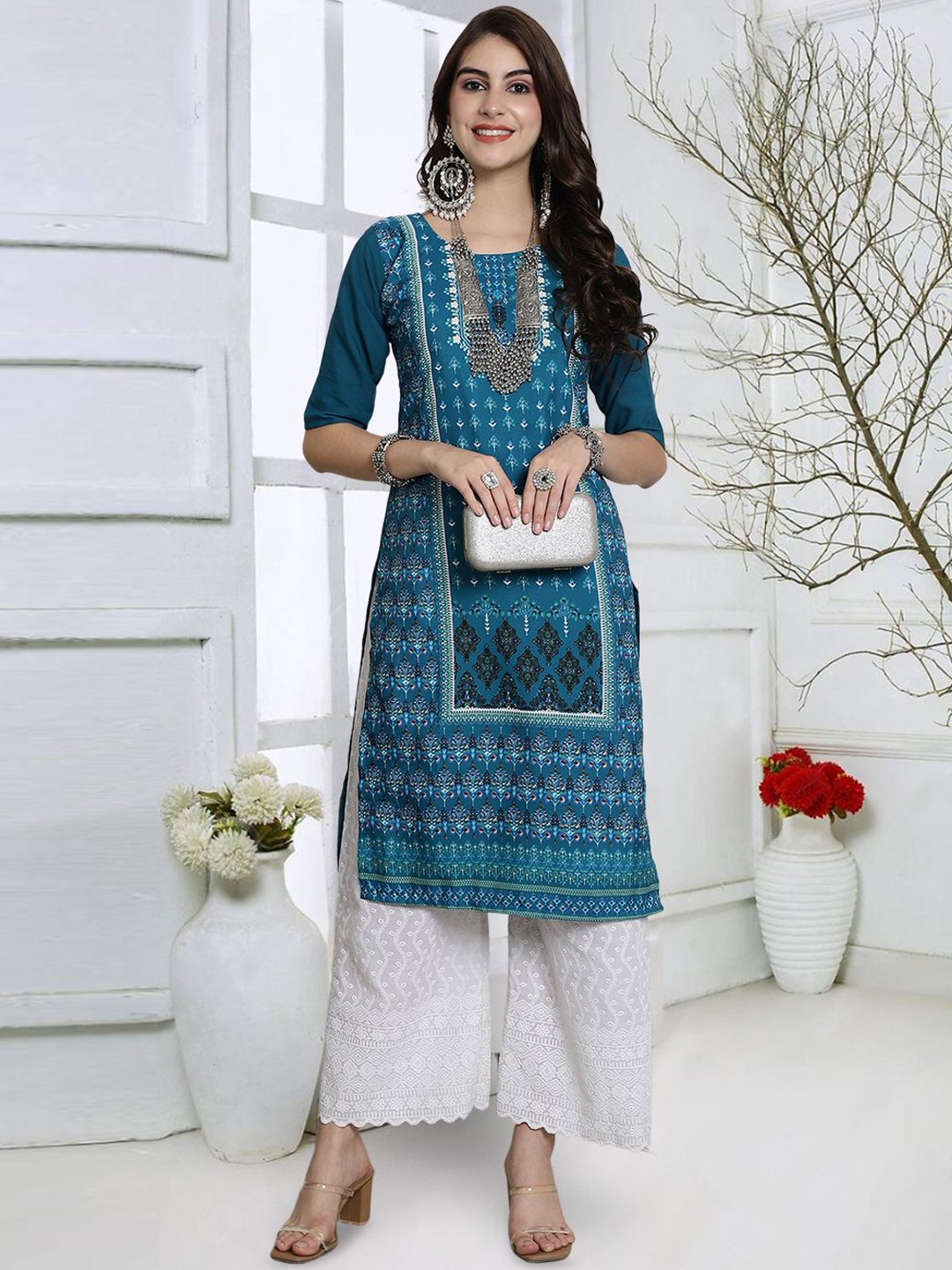 

7Threads Floral Printed Round Neck Crepe Straight Kurta, Blue
