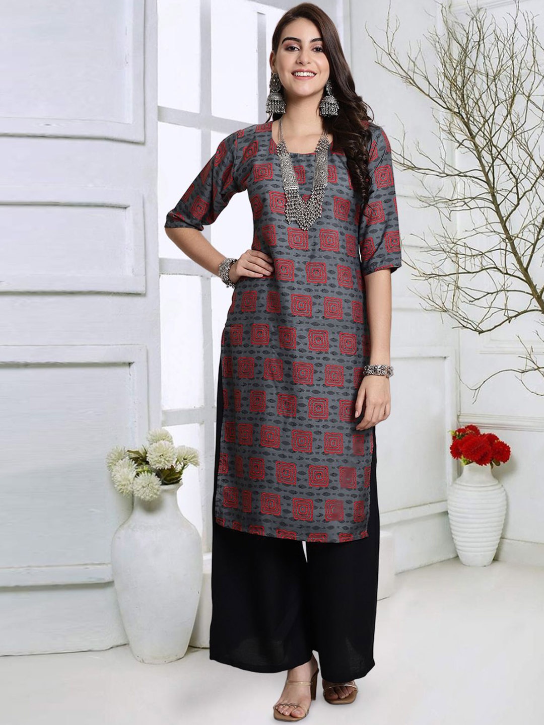 

7Threads Grey & Red Geometric Printed Round Neck Crepe Straight Kurta