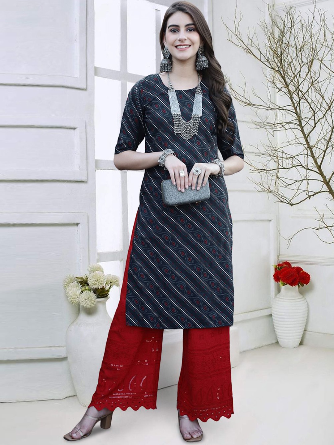 

7Threads Geometric Printed Round Neck Straight Kurta, Black