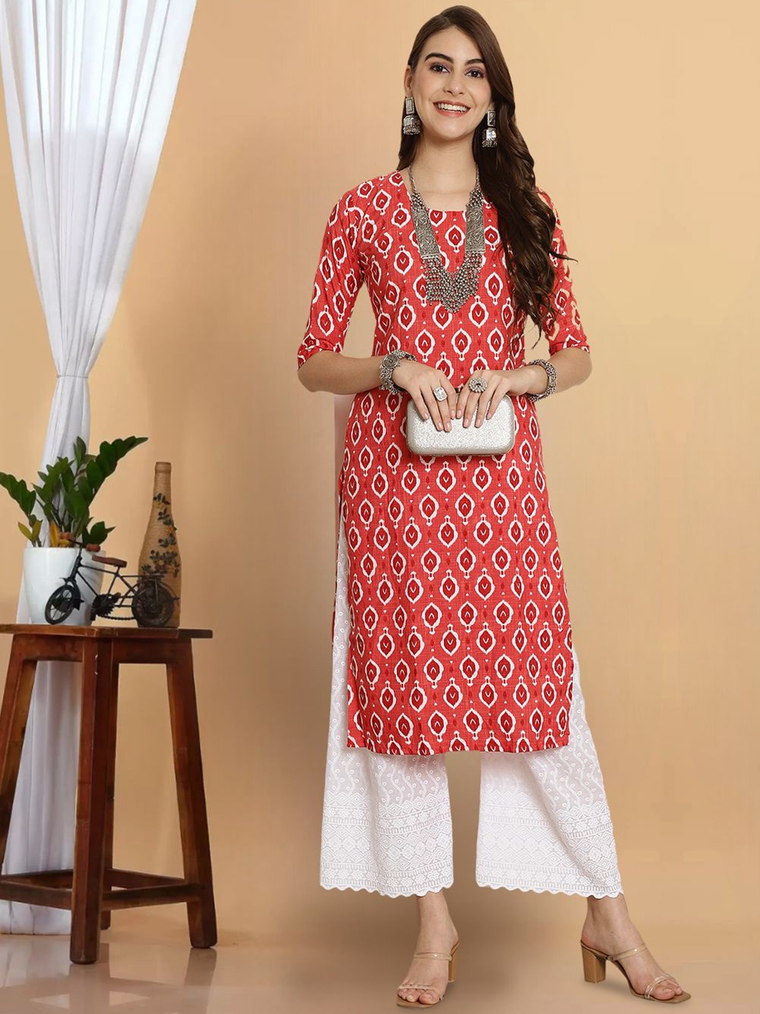 

7Threads Women Ethnic Motifs Printed Sequinned Floral Crepe Kurta, Multi