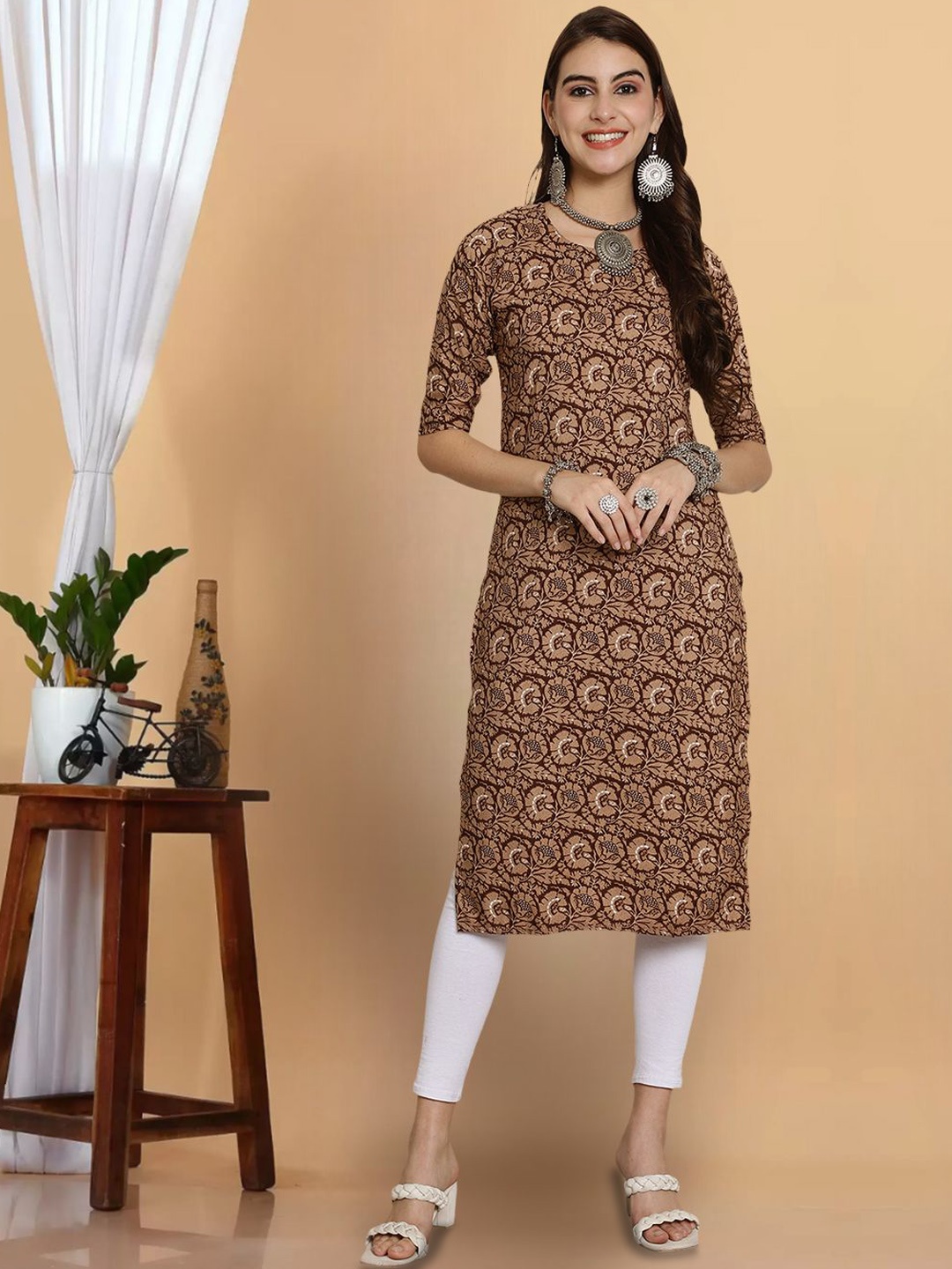 

7Threads Ethnic Motifs Printed Round Neck Straight Kurta, Brown