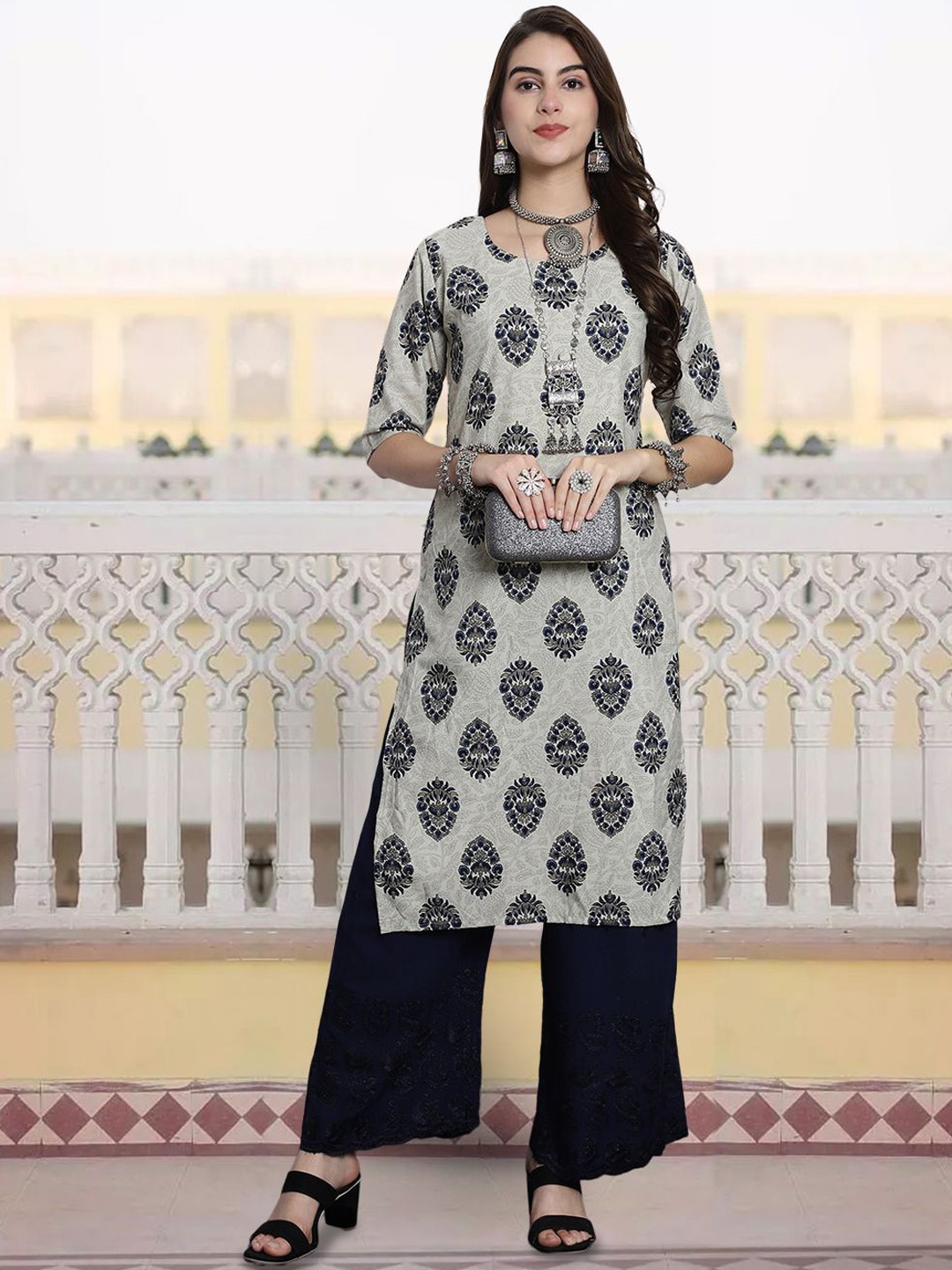

7Threads Ethnic Motifs Printed Round Neck Straight Kurta, Grey