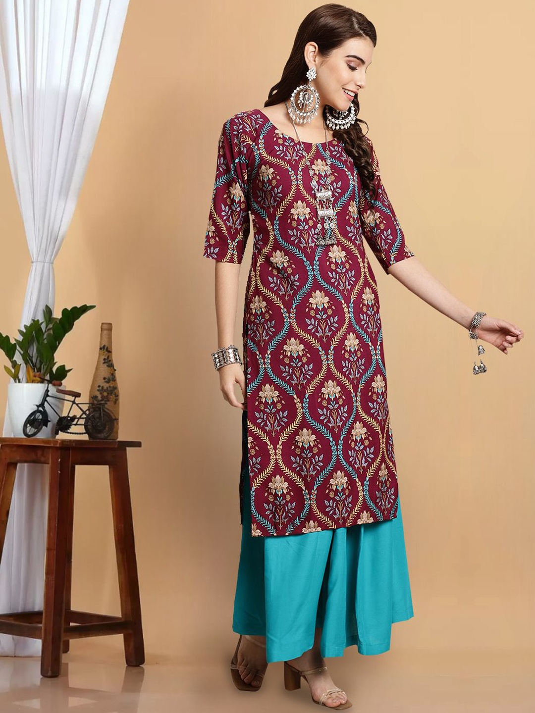 

KALINI Ethnic Motifs Printed Round Neck Crepe Straight Kurta, Maroon