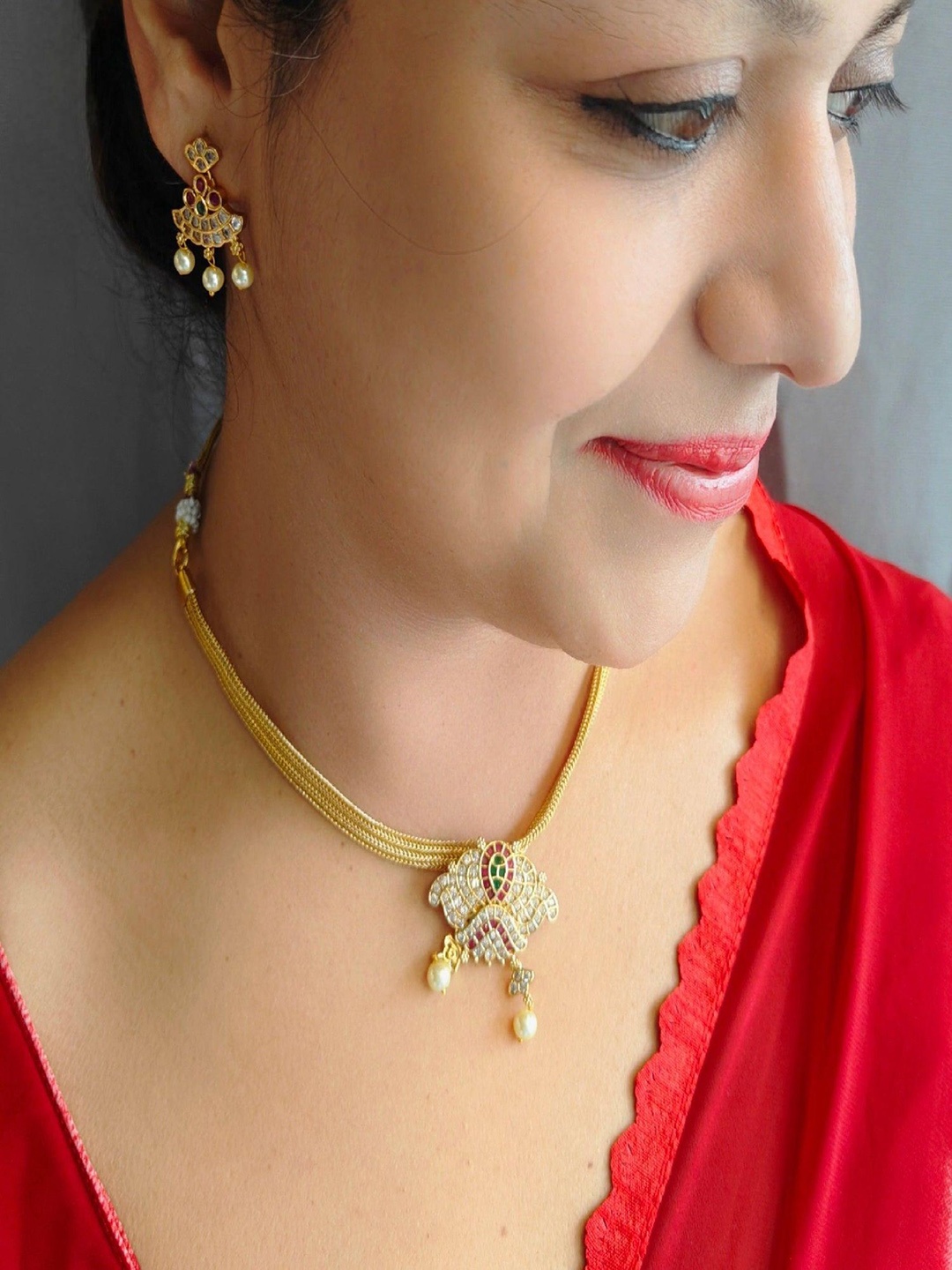 

GRIIHAM Sayara Collection Gold-Plated AD- Studded Elegant Kemp Necklace and Earrings