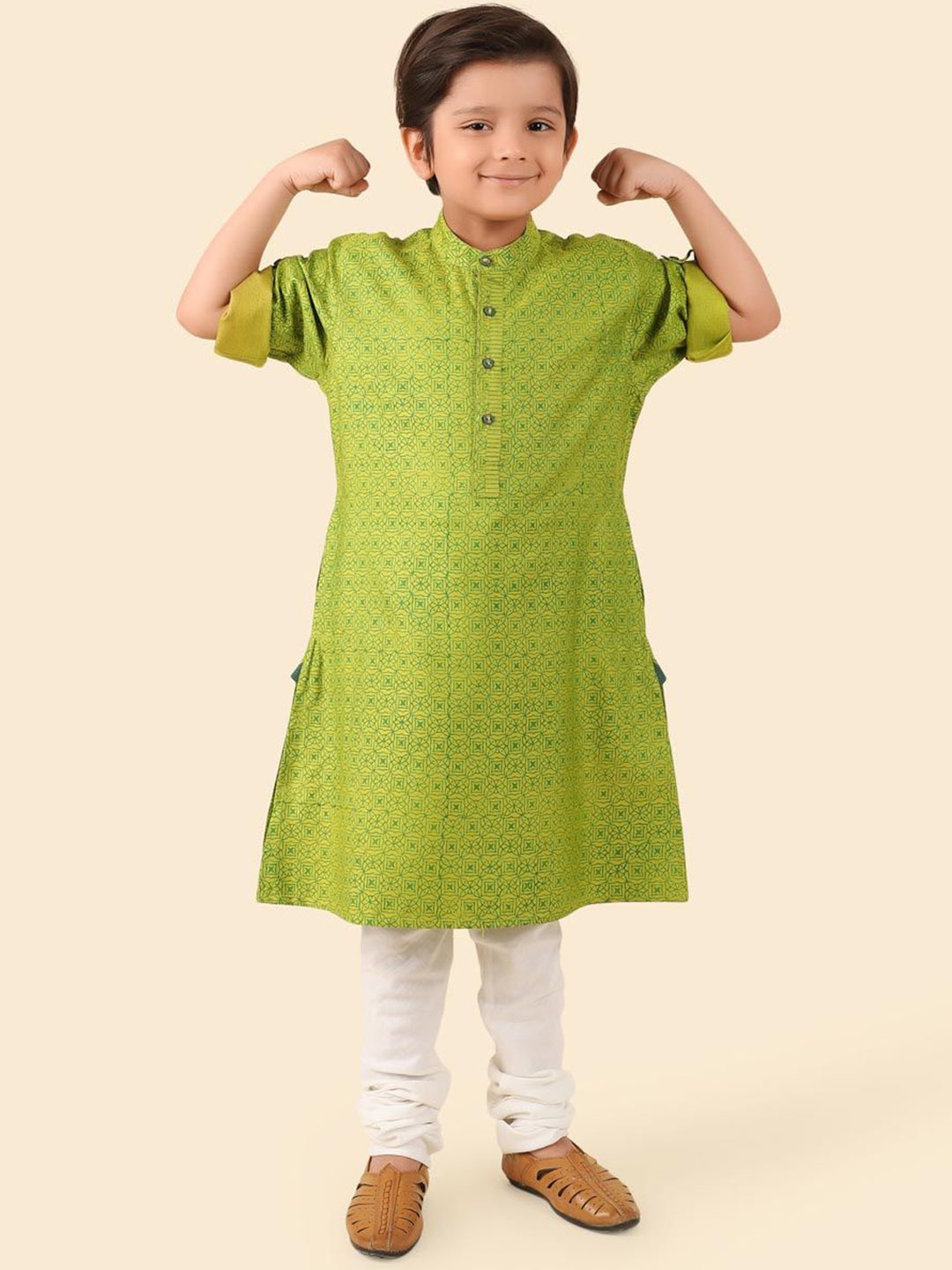 

Fabindia Boys Floral Block Printed Roll-Up Sleeves Mandarin Collar Straight Kurta, Green