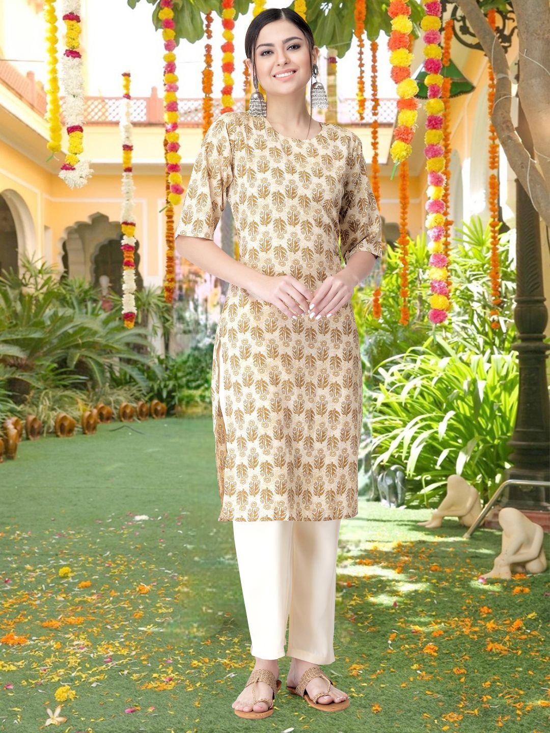 

7Threads Floral Printed Round Neck Regular Crepe Straight Kurta, Beige