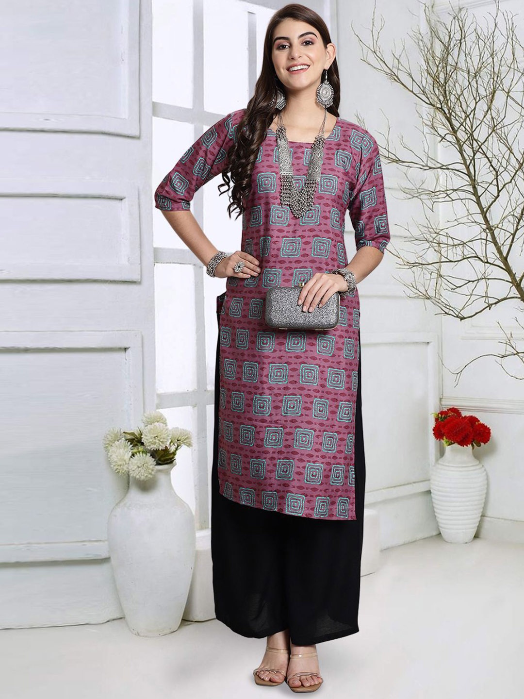 

7Threads Geometric Printed Round Neck Straight Kurta, Pink