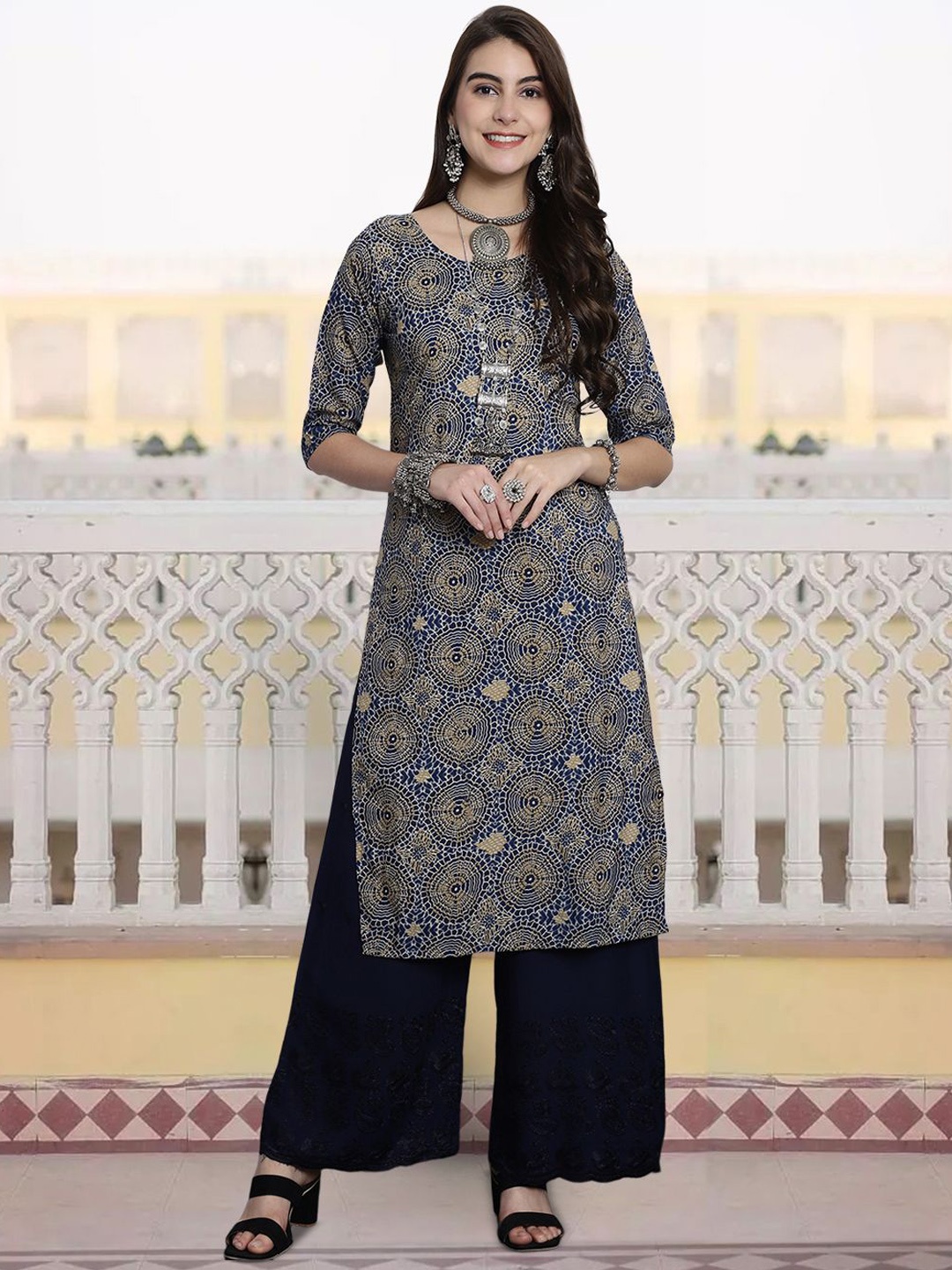 

7Threads Abstract Printed Round Neck Straight Kurta, Navy blue