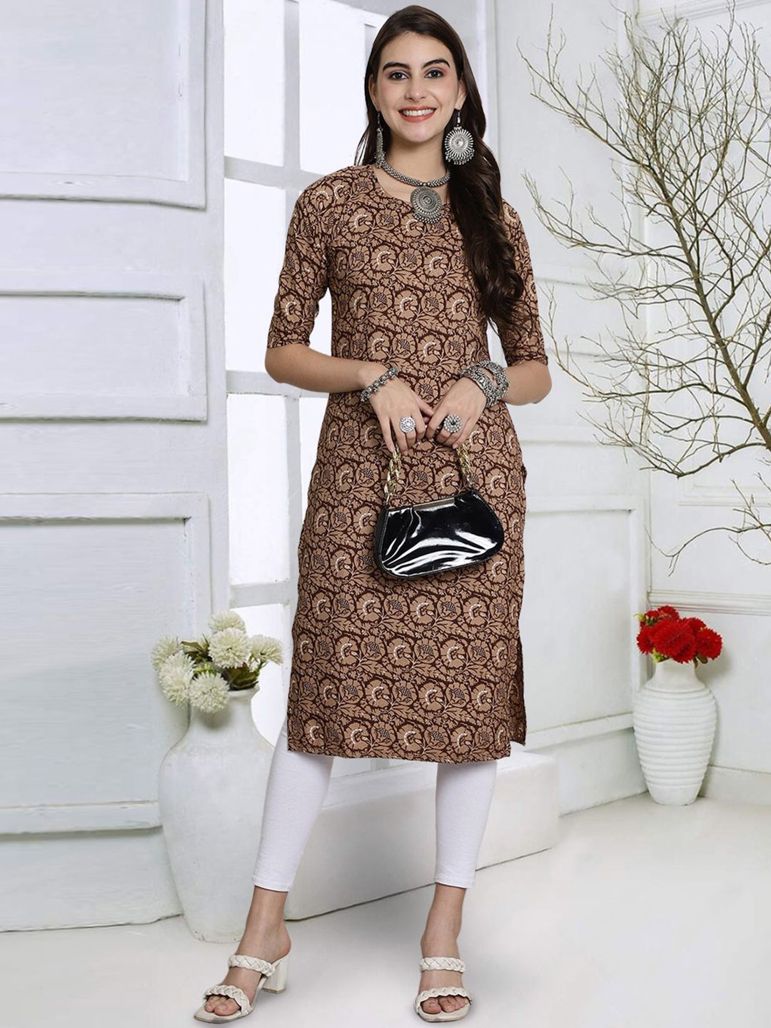 

7Threads Floral Printed Round Neck Straight Kurta, Brown