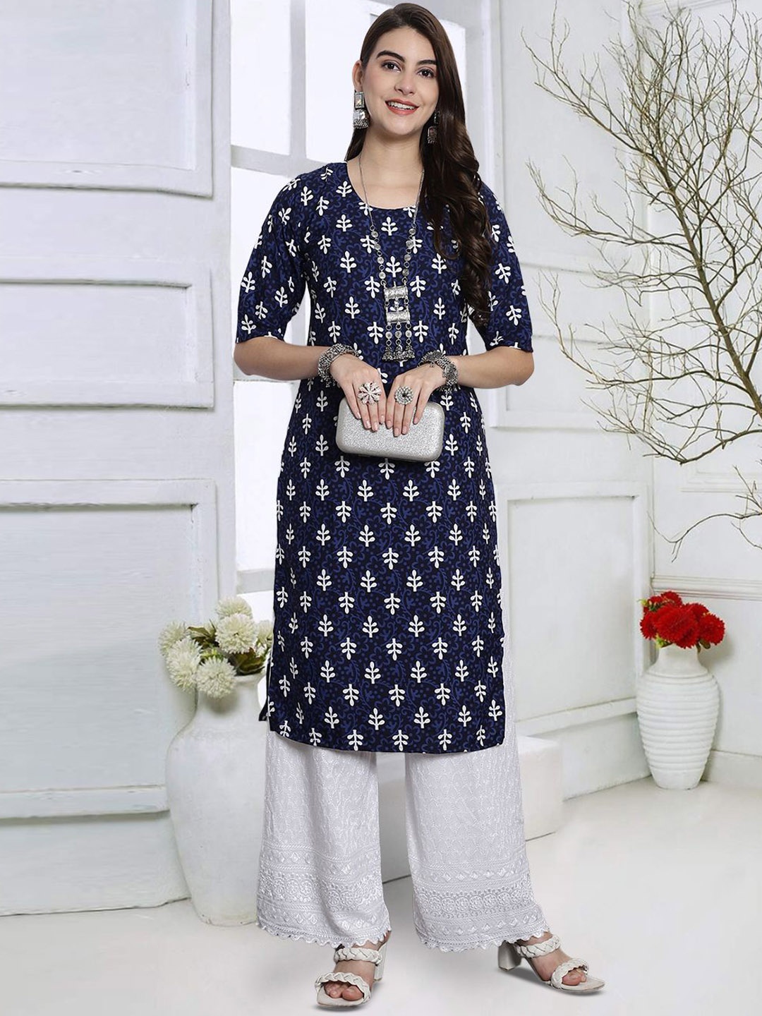 

7Threads Ethnic Motifs Printed Crepe Straight Kurta, Navy blue