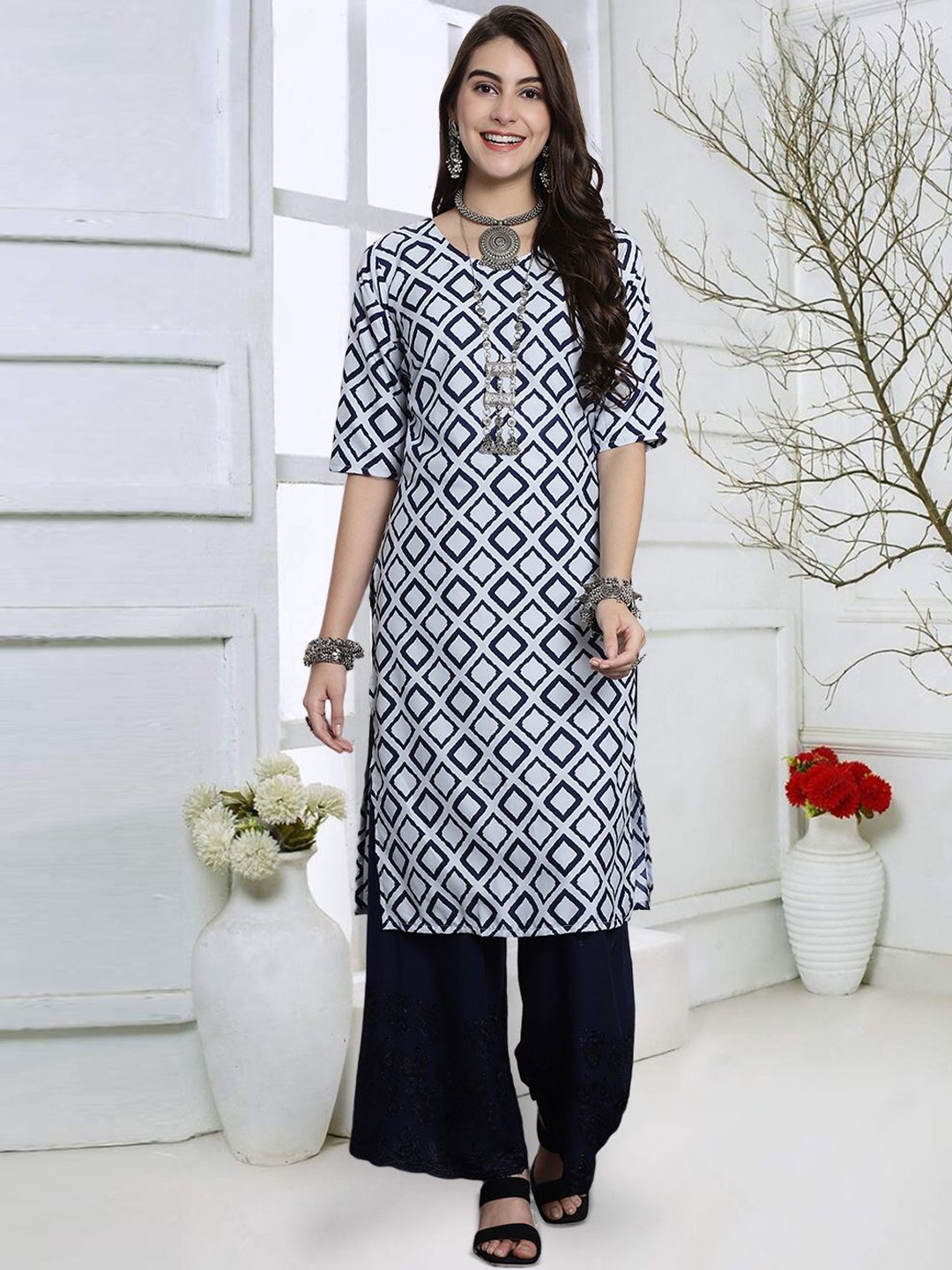 

7Threads Geometric Printed Round Neck Straight Kurta, White