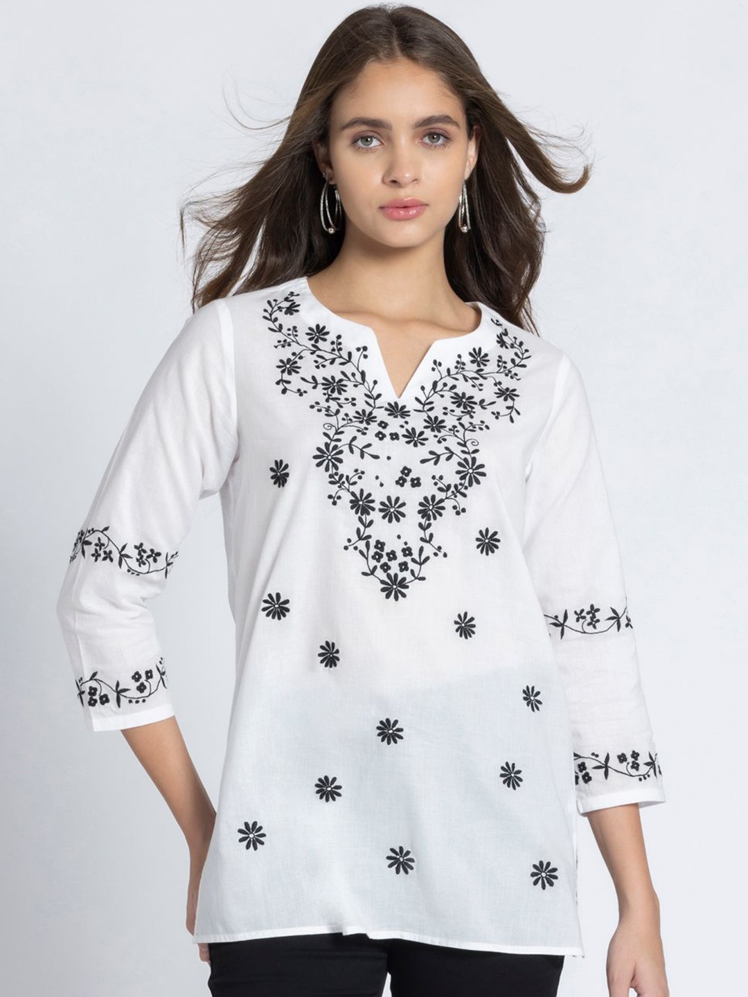 

SHAYE Floral Embroidered Pure Cotton Kurti, White