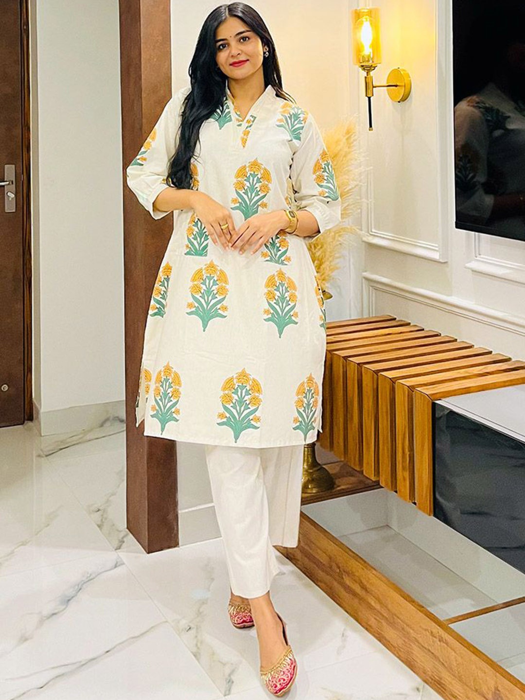 

Mitera Floral Printed Linen Straight Kurta with Palazzos, Beige