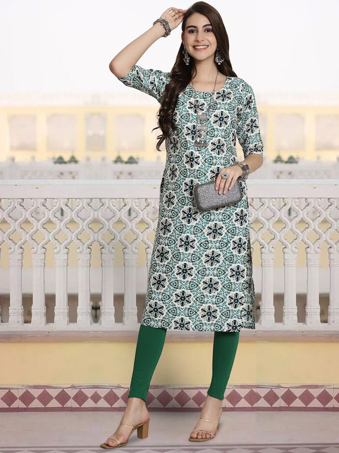 

7Threads Floral Printed Round Neck Straight Kurta, White