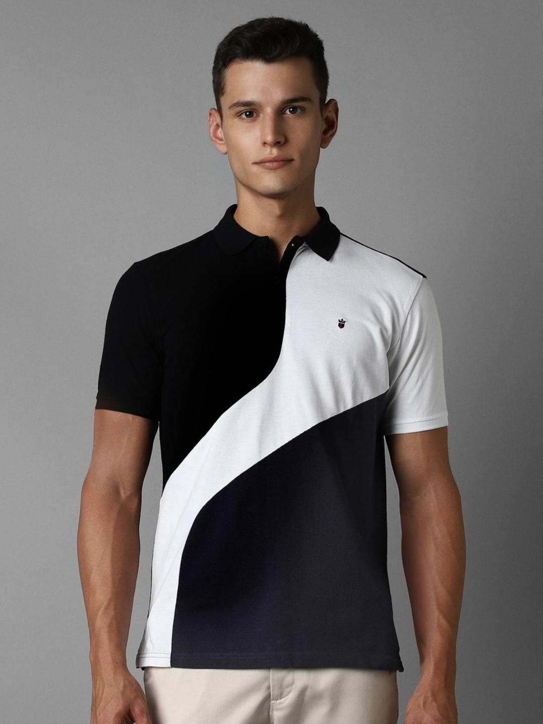

Louis Philippe Sport Men Colourblocked Polo Collar Cotton Slim Fit T-Shirt, Black