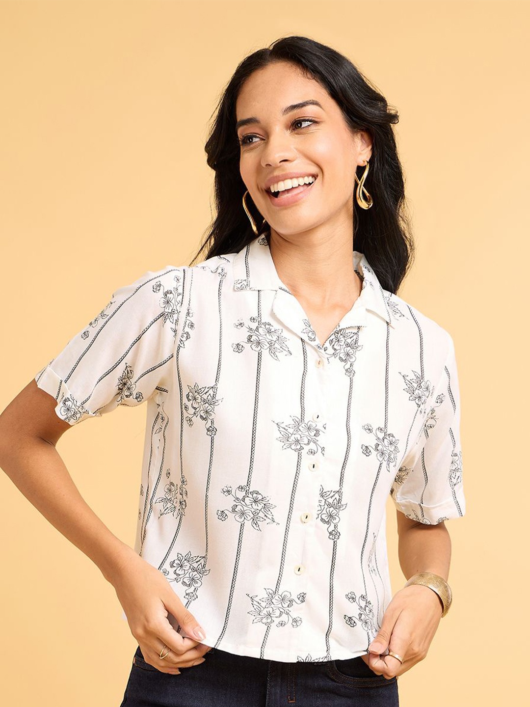 

Saaki Women Comfort Opaque Printed Casual Shirt, Off white