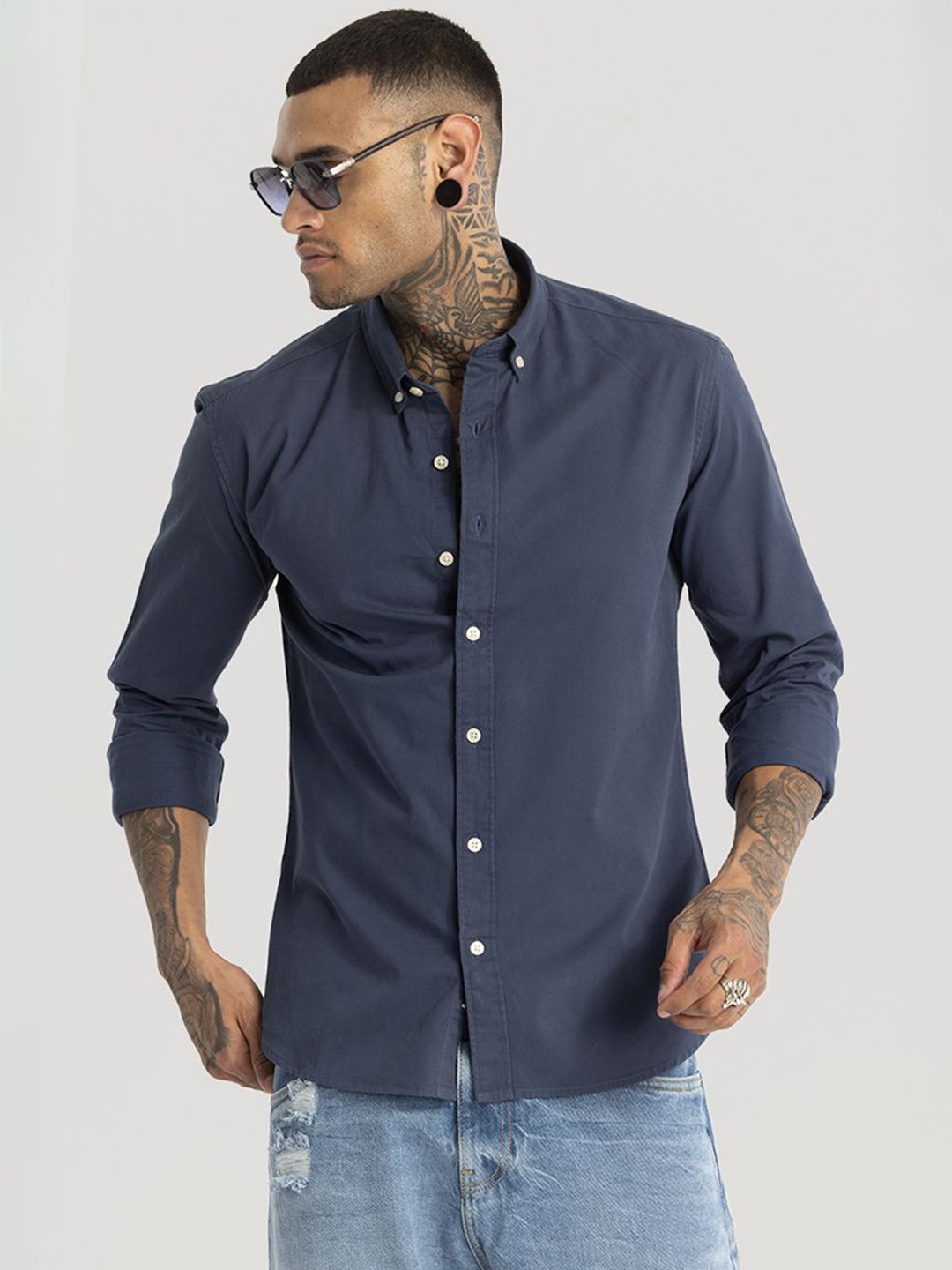 

Snitch Men Smart Button-Down Collar Solid Cotton Slim Fit Casual Shirt, Navy blue